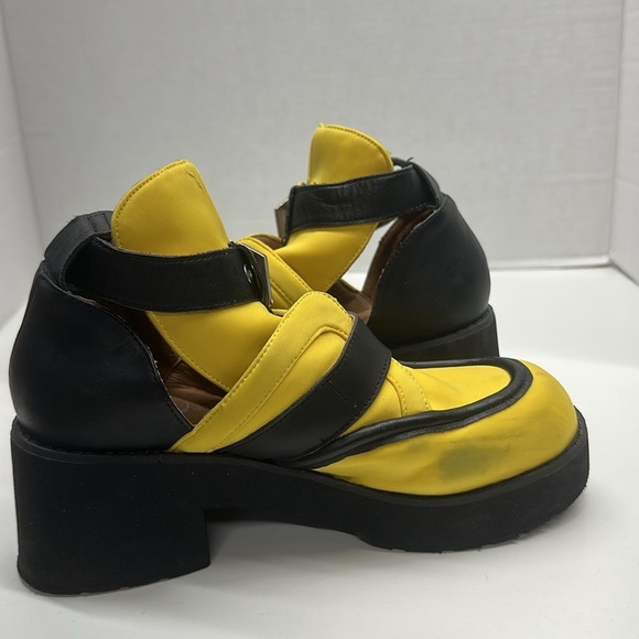 Jeffrey Campbell Coltrane Boots Heeled Leather Neoprene Yellow Black Women's 5.5 - Picture 6 of 9